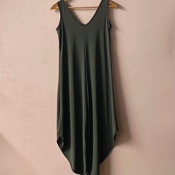Tash + Sophie Dark Olive Green Asymmetrical Hem Jumpsuit NWT Size XS - Picture 2 of 10